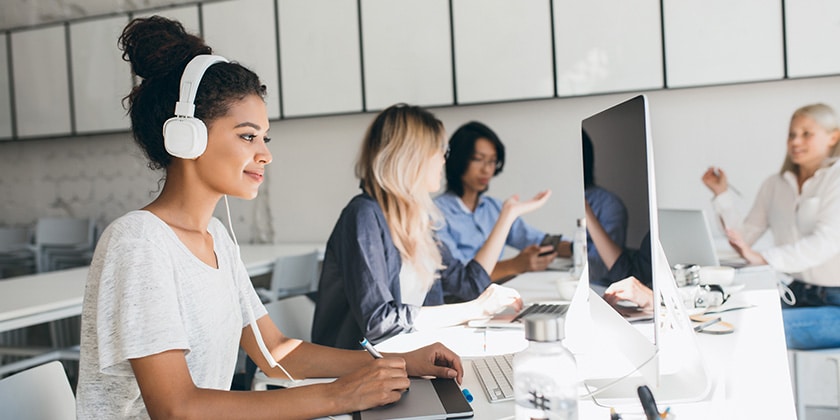 Intérim, des SMS aux employés une mission ou pour un itinéraire